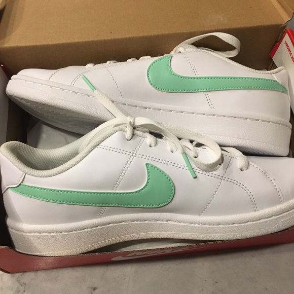 Custom Mint Women’s Nike Court Royale 2 NWT - Picture 5 of 6